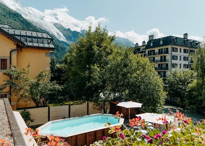 Les Gourmets - Chalet Hotel